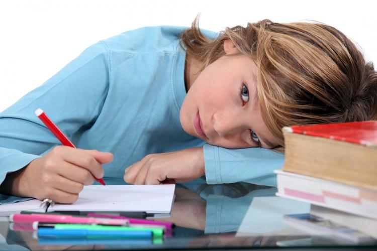 <p><strong>UYKU SORUNU</strong></p>

<p>Uyku sorunu ve hemen uyanma gibi sorunların nedeni magnezyum eksikliği olabilir. ABD'de yapılan bir araştırmada magzenyum alımı yüksek olan bireylerin rahatça uyuduğu kanıtlanmış.</p>
