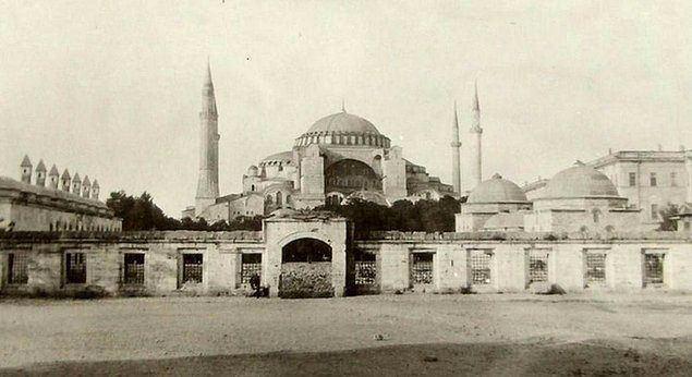 <p>1929, Ayasofya</p>

<p> </p>
