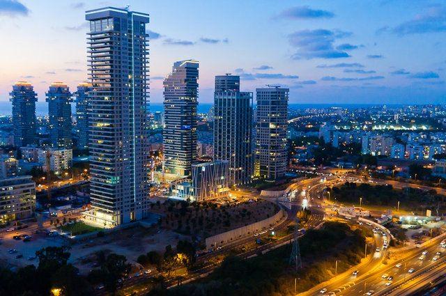 <p>85-Tel Aviv, İsrail</p>
<p>2013 ziyaretçi sayısı: 2,341.1</p>
<p>2014 ziyaretçi sayısı: 2,369.9</p>