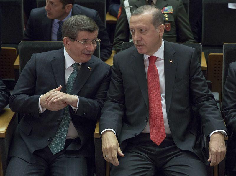 <p>Davutoğlu başkanlığındaki 64. Hükümet, göreve başlar başlamaz, 1 Kasım seçimleri öncesinde seçmene verilen sözlerin tamamına yakını yerine getirildi.</p>

