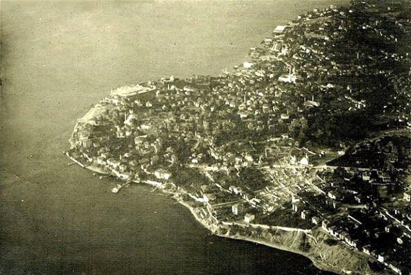 <p>Üsküdar Kuşbakışı 1920'ler</p>