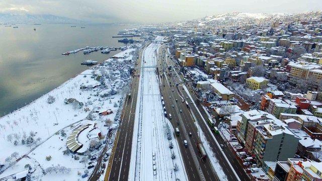 <p><strong>KOCAELİ</strong><br />
GİRİŞ - 117.168 <br />
ÇIKIŞ - 103.989 <br />
FARK - 13.179</p>
