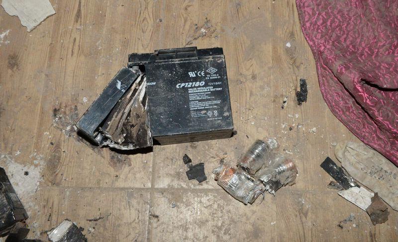 <p><strong>PKK'nın Şırnak'taki 3 "karargah"ı bulundu</strong><br />
<br />
Şırnak'ta terör örgütü PKK mensuplarına yönelik devam eden operasyonda güvenlik güçleri, teröristlerin "karargah" gibi kullandığı 3 evi kontrol altına aldı.</p>

<p> </p>

<p> </p>

