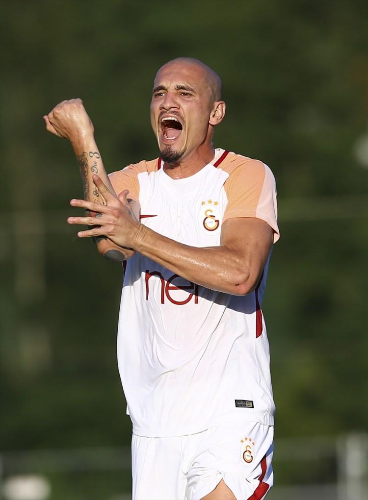 <p>Maicon</p>
