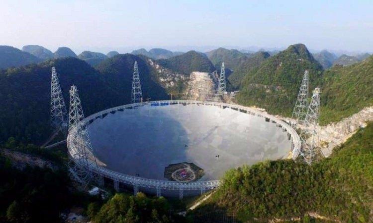 <p>Taşınmaları istenilen halkın zararını karşılamak amacıyla 269 milyon dolarlık devlet fonu  ayrıldığı kaydedildi.</p>
