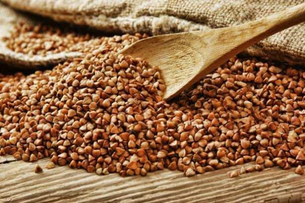 <p>Bazı bünyeler glutene karşı fazla hassasiyet gösterir ve tüketimi sonucunda alerjen etkiler ve sindirim problemleri oluşabilir. </p>
