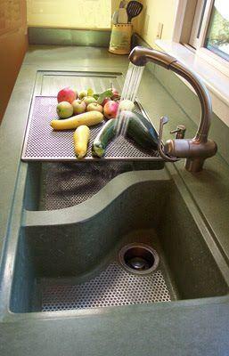 <p>Doğal taş, corian, dekton, kuvars, masif, laminant, çelik tezgahların kullanıldığı mutfaklarda; lavabo kenarlarına özel aparatlar ile, mekandan tasarruf edebilirsiniz. </p>
