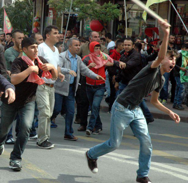 <p><em><strong>İSTANBUL - SULTANGAZİ</strong></em></p>
