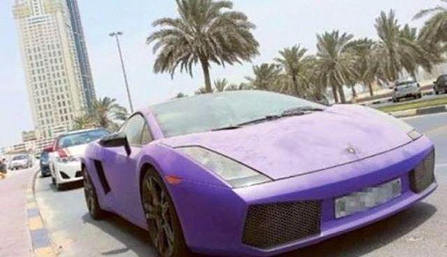 <p>Anavatana dönüldüğünde ödenen vergiler, Dubai’de lüks araç almanın avantajlarını yok ediyor.</p>

<p> </p>

