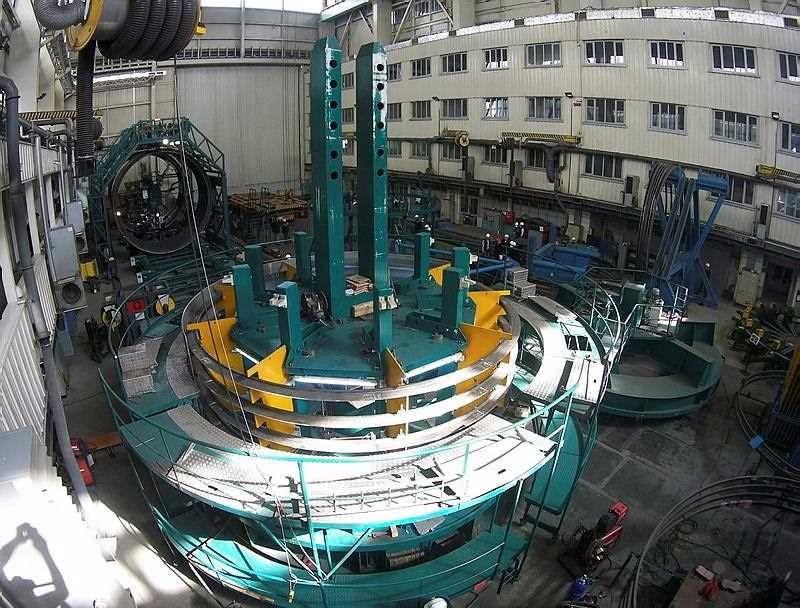 <p>Bu kapsamda, batarya fabrikası üretim hattının da mukavim tekne üretim hattına benzer şekilde modernizasyon ve düzenleme çalışmaları tamamlanmıştır.</p>
<p> </p>