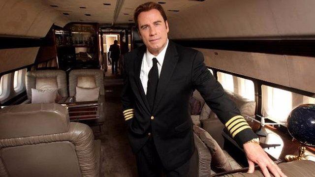 <p>Travolta "Şimdi, oyunculuğa ek olarak yeni meslek edindim, çünkü çalışmadığınızda da yapmanız gereken şeyler olmalı" diye konuştu.</p>

<p> </p>
