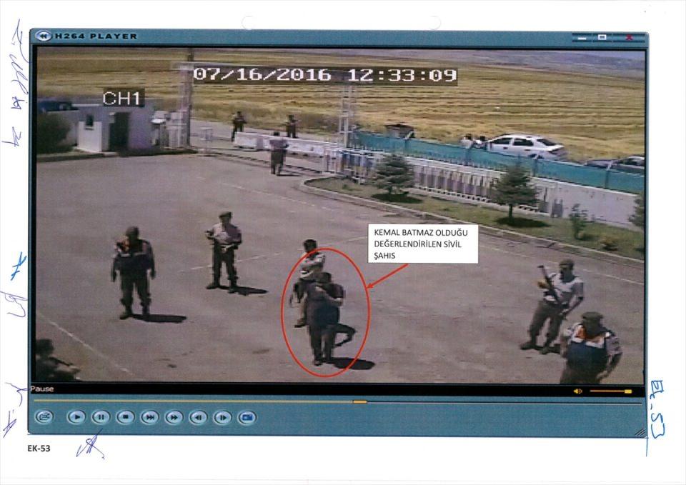 <p>Harun Biniş de 15 Temmuz'da Akıncı Üssü'nde olduğunu kabul etmeyerek, "Adil Öksüz'ü, Hakan Çiçek'i, Nurettin Oruç'u tanımam. ABD'ye sürekli konferansa gidiyordum ancak Adil Öksüz'ü tanımıyorum." diye konuştu.</p>