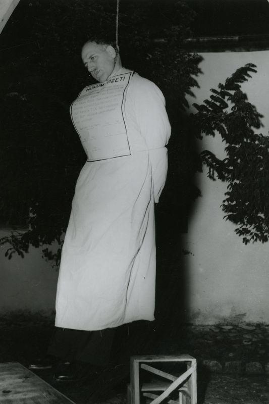 <p>Fatin Rüştü Zorlu</p>
