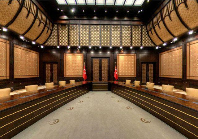 <p>Ayrıca Hüsnühat sanatının önemli temsilcilerinden Hafız Osman, İsmail Şakir Efendi, Mahmud Celaleddin Efendi gibi meşhur hattatların eserleriyle ilgili bilgiler paylaşıldı.</p>
<p> </p>