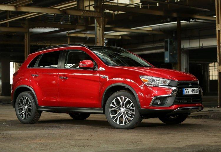 <p>Mitsubishi ASX</p>
<p>2017 çıkışlı başlangıç fiyatı: 96.314 TL<br />
2016 çıkışlı başlangıç fiyatı: 90.077 TL</p>