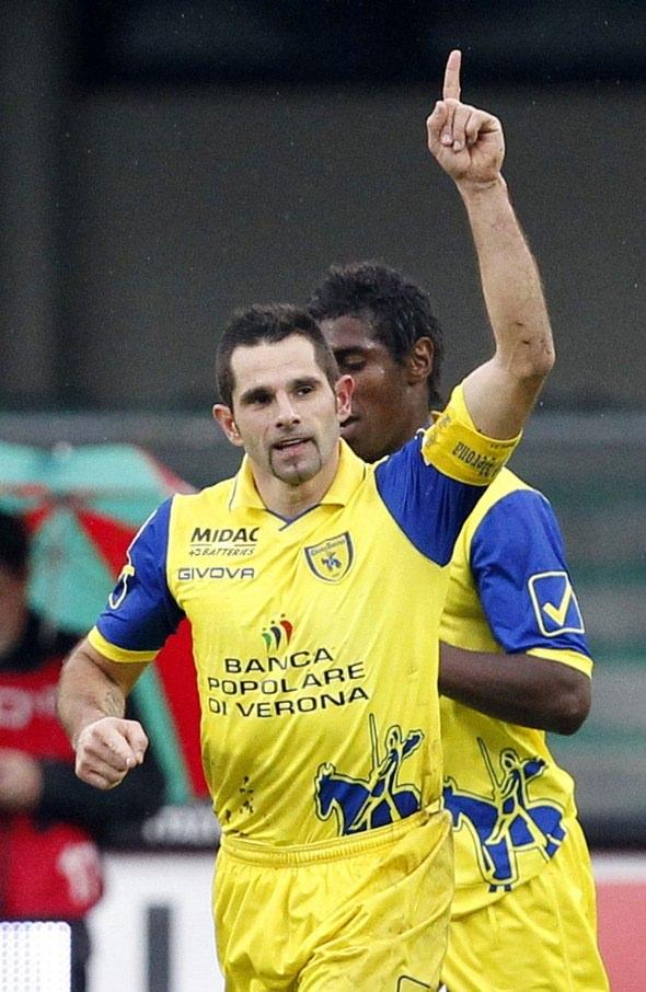 <p>Sergio Pellissier - Chievo Verona<br />
16 yıl - 1 Tem 2000</p>
