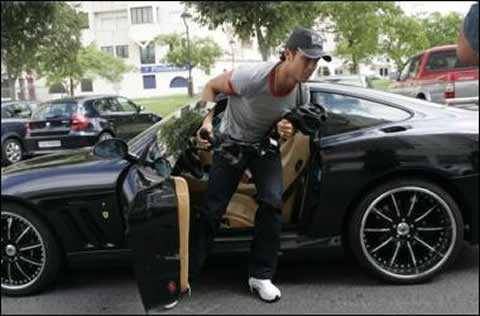 <p>Cristiano Ronaldo - Ferrari 599 GTO</p>
<p> </p>