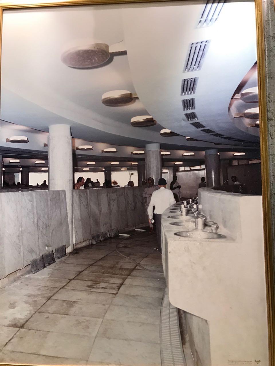 <p>Zemzem musluklarının bulunduğu alanın geçmişten kalan görüntüsü...</p>
