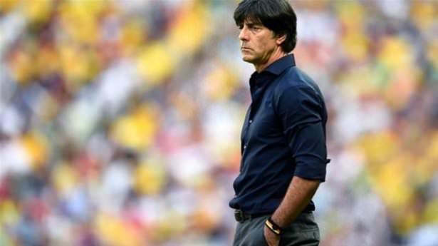 <p>Rüya takımın Teknik direktörü ise tarihinde 4. kez Dünya Kupası'nı kaldıran Almanya'nın başarılı çalıştırıcısı Joachim Löw oldu.</p>