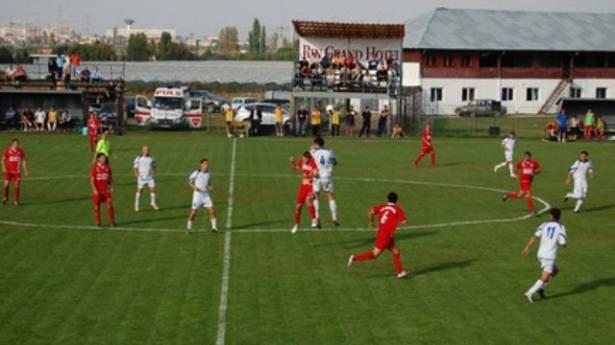 <p>Romanya Kupası 4. tur ön eleme maçında, Berceni, Buftea'yı 31-0 gibi farklı bir skorla geçerek Romanya Ligi'nde oynanan maçlardaki en farklı skoru yakaladı.</p>