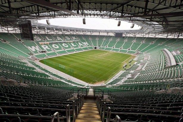 <p>AS Saint-Etienne takımı, genellikle maçlarını bu stadyumda oynamaktadır.</p>