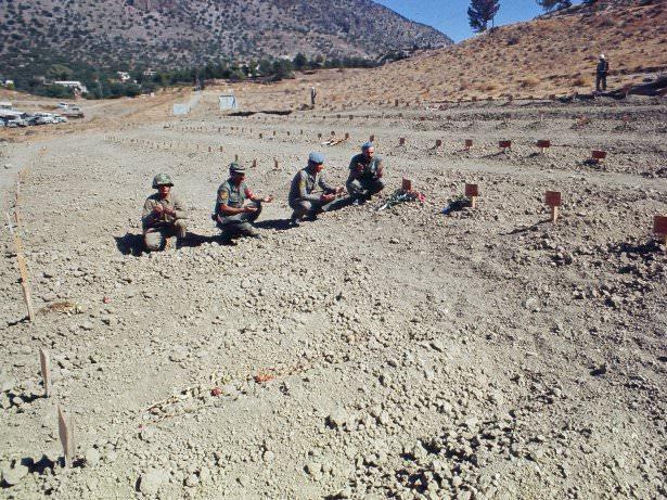 <p>Kıbrıs'ta Şehit Düşen Kahramanlarımız İçin Yapılandırılan Geçici Şehitlik</p>
<p> </p>