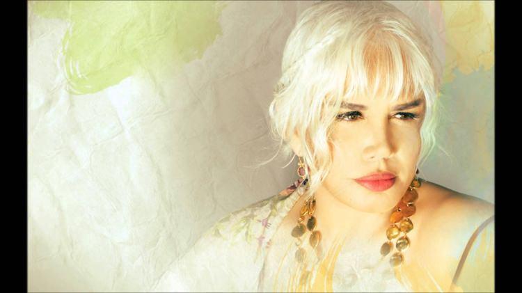 <p><strong>Fatma Sezen Aksu</strong></p>
