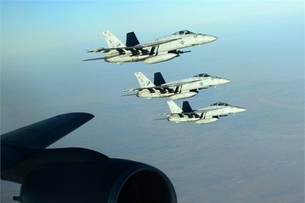 <p>2013 yılında savunma ticaretine harcanan para 56,8 trilyon dolardı. IHS uzmanları, savunmaya harcanan paranın artmasında Ortadoğu ve Asya - Pasifik b&ouml;lgesindeki &ccedil;atışmaların etkisi olduğunu s&ouml;yledi. 2014 yılında en fazla silah alan &uuml;lke ise Suudi Arabistan oldu.</p>

<p>&nbsp;</p>
