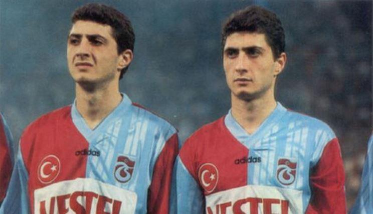 <p><strong>"AYNI ADAMDAN İKİ TANE ALMIŞLAR"</strong></p>

<p>Faruk Özak: "Şota ve Arçil’i getirdik. Bunlar 6 ay önce bizde kiralık oynamışlar ve çok gol atmışlardı. Biz de düşünmeden aldık. Ama kötü oynuyorlardı. Artık 4. maça geldik. Biz önde oturuyoruz. Arkadan biri bağırıyor. 'Ha bu yönetim ne kadar geri zekalıdır. Aynı adamdan iki tane almış' diye."</p>
