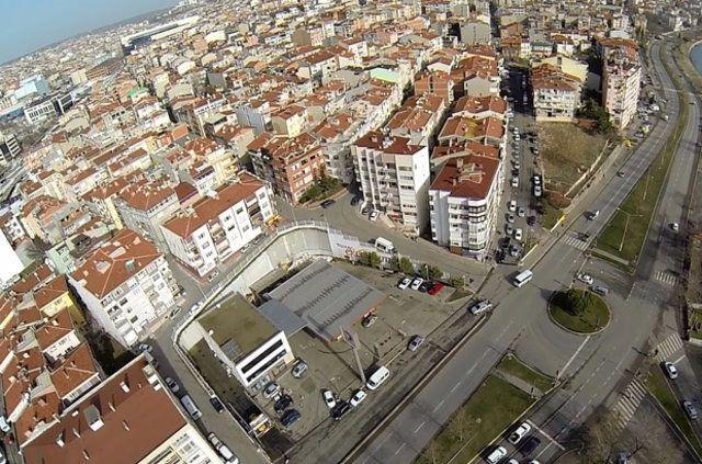 <p><strong>Tekirdağ</strong></p>
<p>2015 nüfusu: 937.910 kişi.</p>
<p>2016 nüfusu: 972.875 kişi.</p>
<p>Değişim(%): 3,72</p>