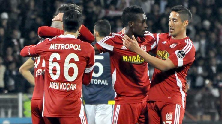 <p><strong>16-) Sivasspor</strong><br />
34 Milyon 716 Bin 555 TL</p>