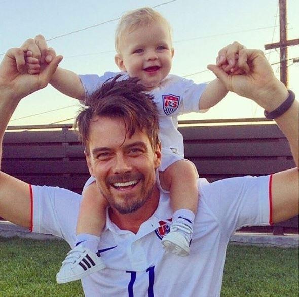 <p>Josh Duhamel - Axl</p>
