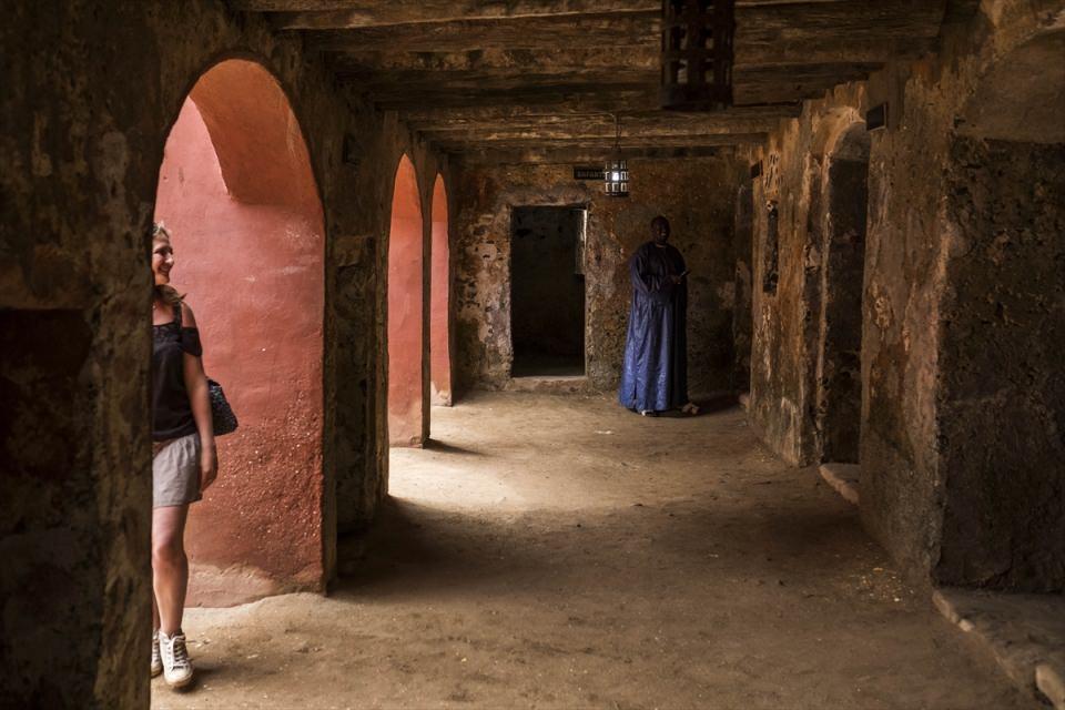 <p>Şehrin en dikkati çekici yapılarından birisi şüphesiz 1839'dan beri çalışan, hem Senegal'in hem de Batı Afrika'nın en eski oteli Hotel du Palais.</p>
<p> </p>