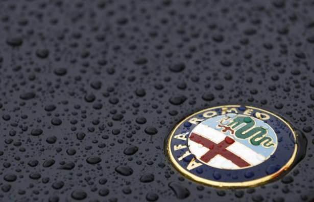 <p>Alfa Romeo - İtalyan Malı</p>