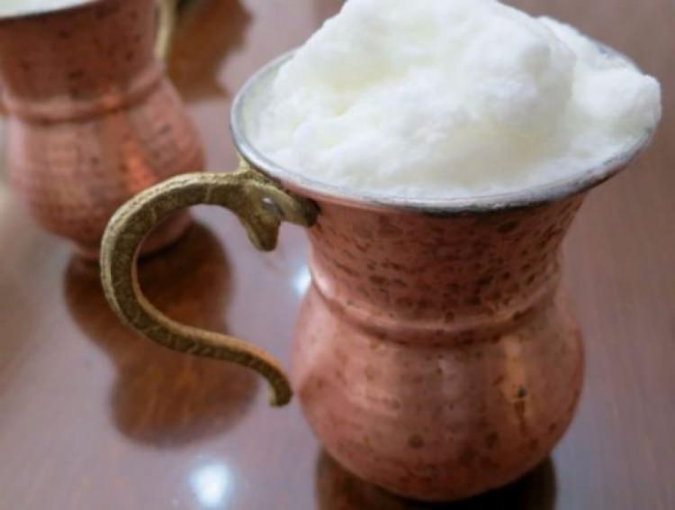 <p>Protein, yağ, vitaminler, mineral maddeler, özellikle kalsiyum bakımından süt ve süt ürünlerinin en önemli gıdalarından biridir." dedi.</p>