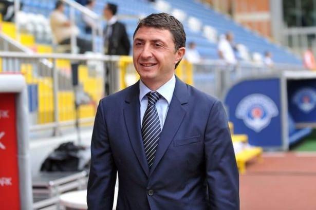 <p>Şota Arveladze</p>

<p> </p>
