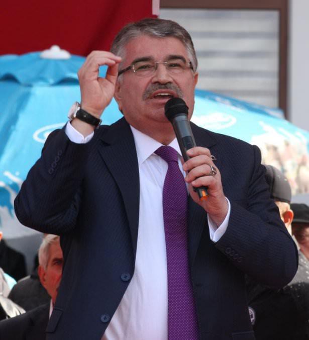 <p>İdris Naim Şahin</p>
