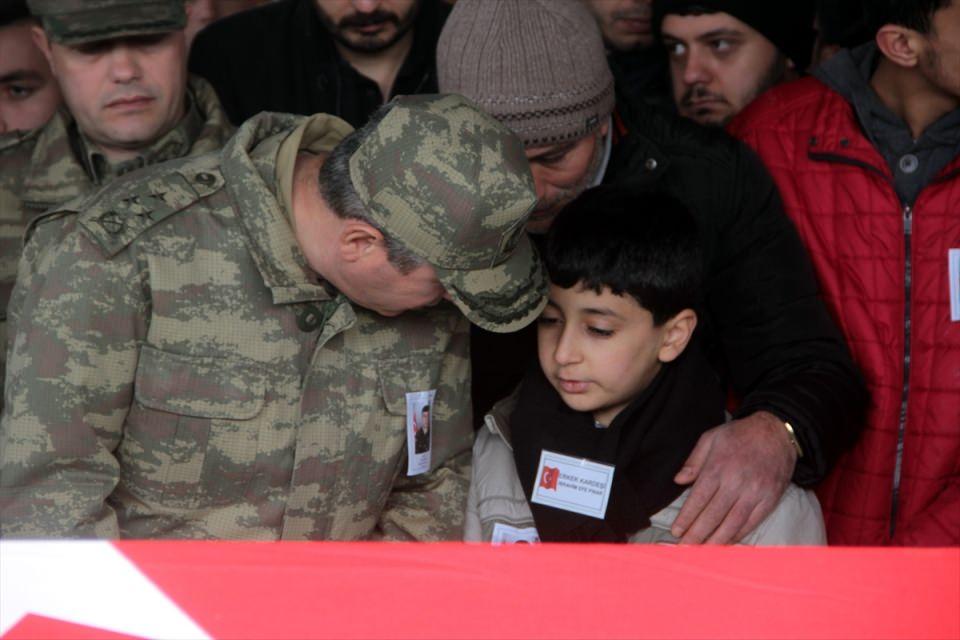 <p>Piyade Uzman Çavuş Ferhat Demir - Bursa<br />
</p>