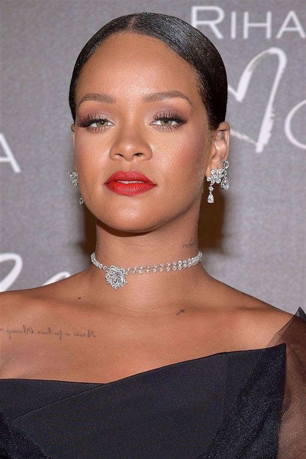 <p>Rihanna</p>
