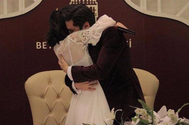<p>Hayat Bilgisi, Selena ve Acemi Cadı dizileriyle tanınan Cenk Gürpınar, yazar İnci Doğruer ile evlendi.</p>

<p> </p>
