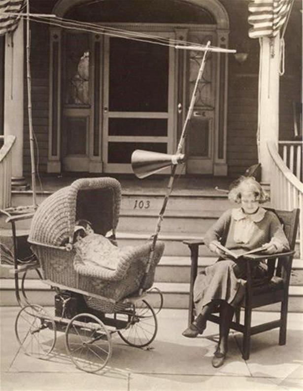 <p>Radyolu Bebek Arabası, 1921</p>

<p>&nbsp;</p>
