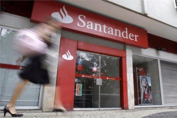<p><strong>10. Banco Santander</strong><br />
İspanya</p>
