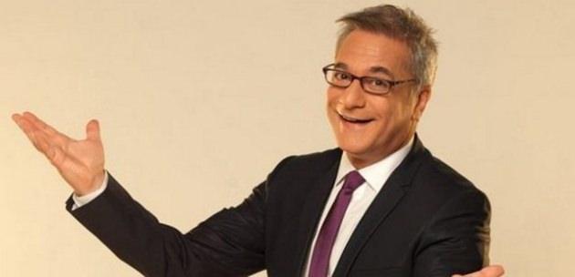 <p>Ankara Devlet Konservatuarı Tiyatro Bölümü'ne yatılı olarak girdi ve buradan mezun oldu</p>
