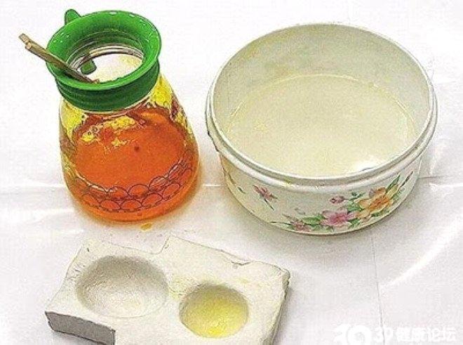 <p>İlk olarak Çin'de gerçekleştirilen sahte yumurta üretimi şimdi başka ülkelerede sıçramaya başlamış.</p>