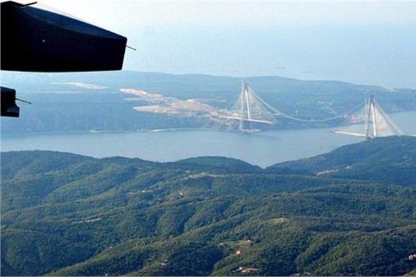 <p>Bu arada, Kuzey Marmara Otoyolu Projesi için ormanlık alanda ağaç kesimi yapıldığı da gözlendi.</p>
<p> </p>