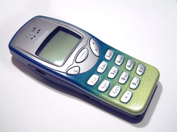 <p>Nokia 3210</p>

<p>Çıkış tarihi: 1999</p>
