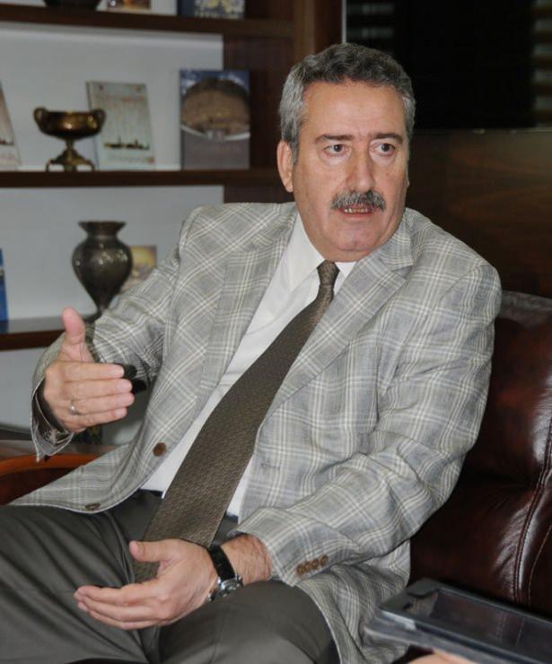 <p>Diyarbakır Valisi Mustafa Cahit Kıraç Merkez Valisi</p>
<p> </p>