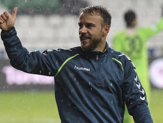 <p><strong>Alban Meha (Sol Kanat)</strong><br />
<br />
Konyaspor ==> Nasr Bonservissiz</p>