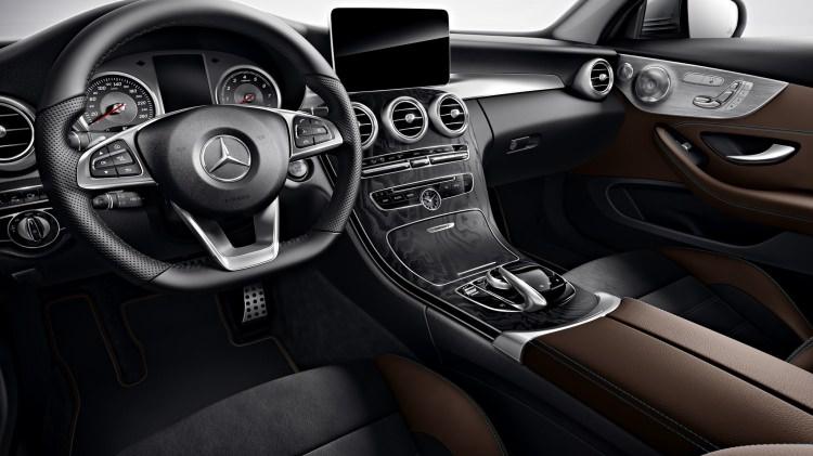 <p><strong>1.6 Dizel Otomatik Sedan AMG</strong></p>
<p>ESKİ FİYAT: 197.100<br />
YENİ FİYAT: 217.490</p>