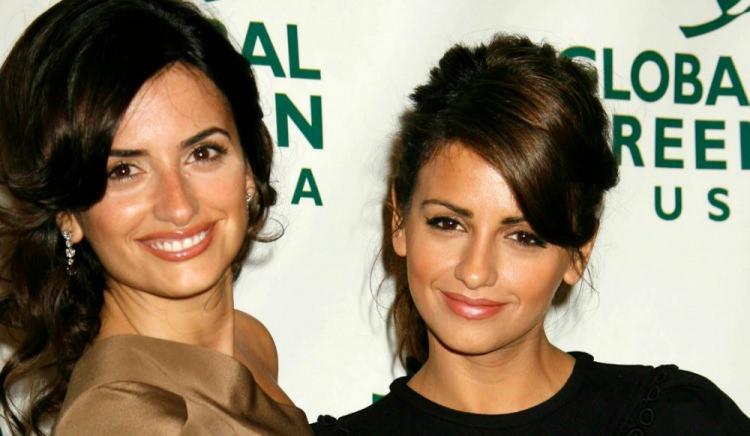 <p><strong>Penelope Cruz </strong>ve <strong>Monica Cruz</strong></p>